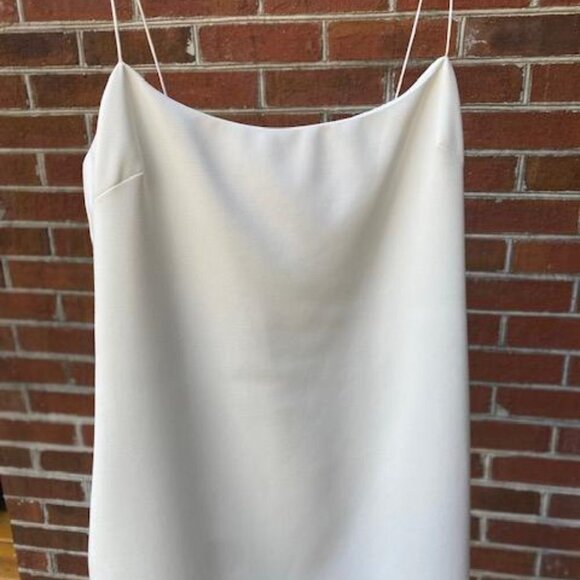 LIKELY Women's Banks Dress, bodycon fit and flounce at the hem. Size 12 - Picture 3 of 13